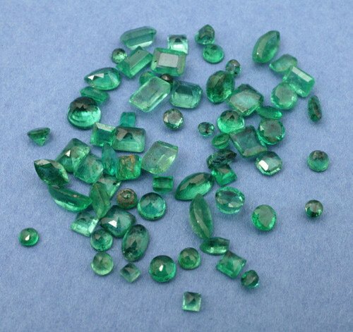 A GROUP OF PRECIOUS STONES. Comprising