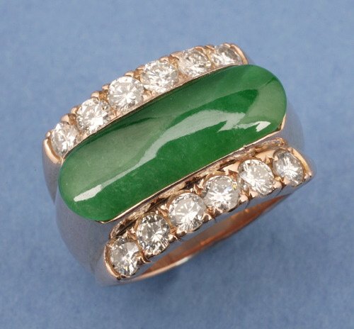 AN 18K YELLOW GOLD, JADEITE JADE AND DIA