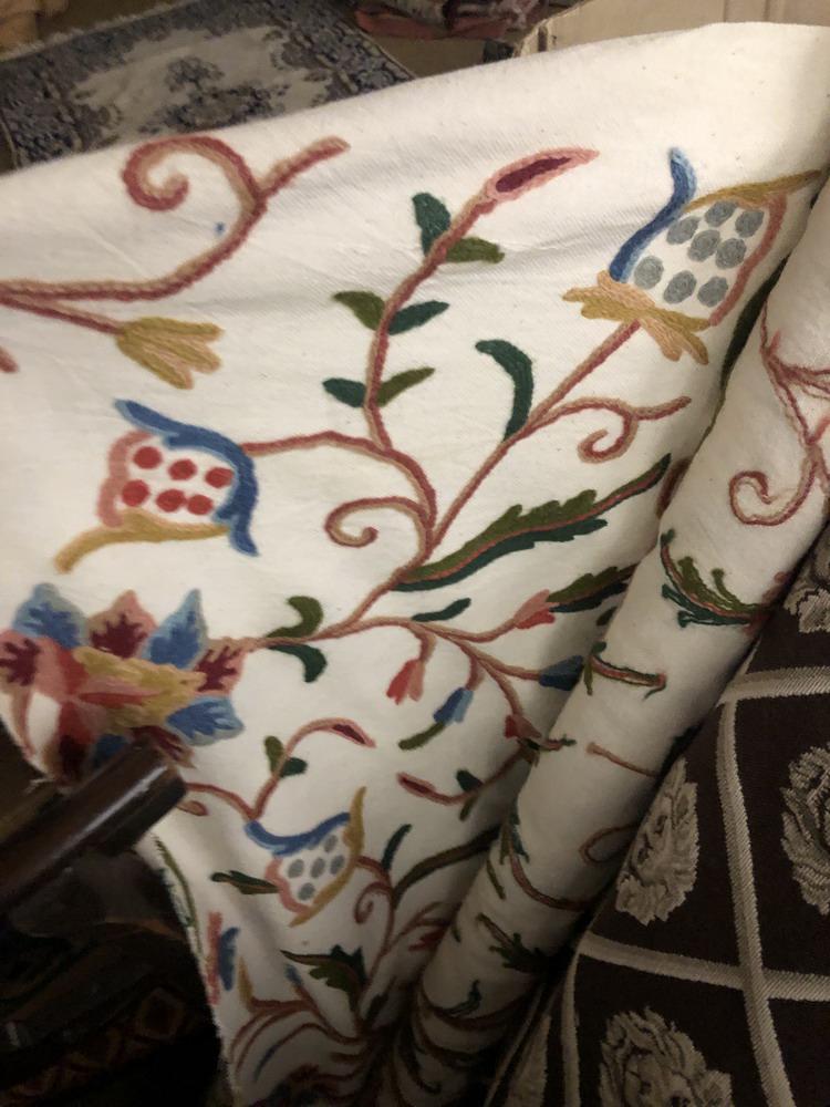 WHITE FABRIC WITH MULTICOLORED EMBROIDERY OF FLORAL (1 of 1)