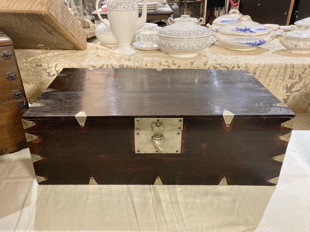 KOREAN PINE HINGED RECTANGULAR TABLE-TOP BOX WITH (1 of 4)