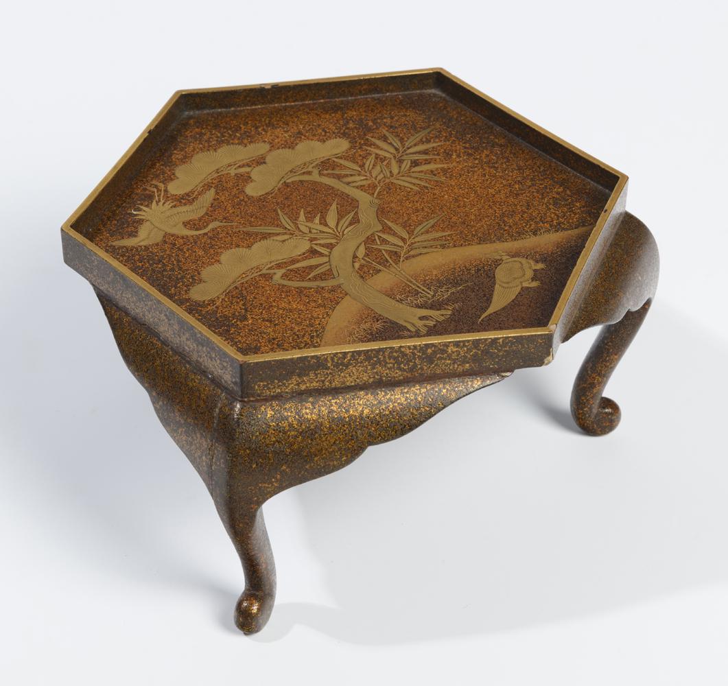 JAPANESE MEIJI PERIOD PEARSKIN LACQUER HEXAGONAL-TOP (1 of 1)