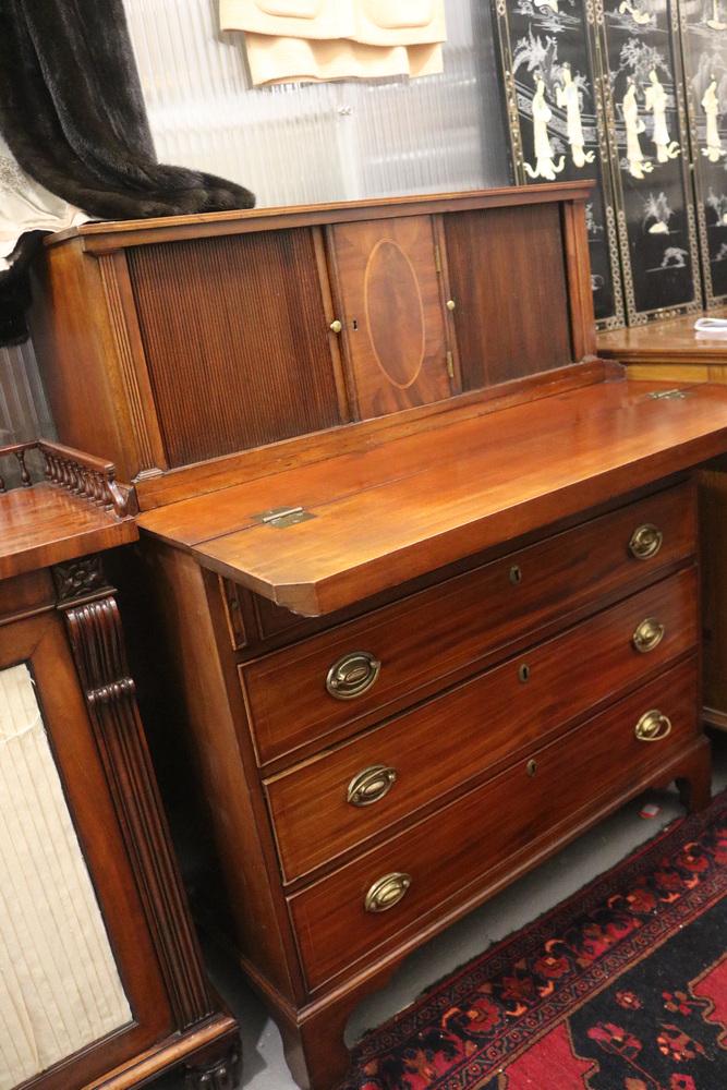 AMERICAN FEDERAL MASSACHUSETTS INLAID MAHOGANY WRITING: AMERICAN FEDERAL MASSACHUSETTS INLAID MAHOGANY WRITING DESK. Chest of four graduated line-inlaid and cockbeaded drawers with oval brass bail-handle pulls, and hinged, fold-out writing surface, support