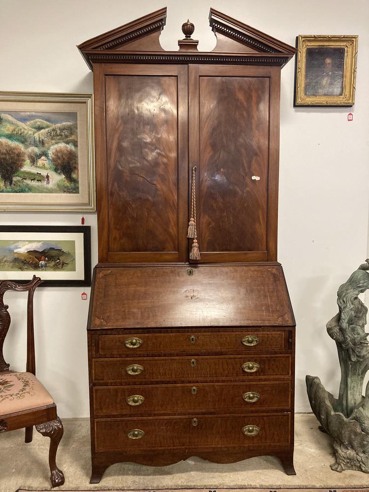 GEORGE III FIGURED AND INLAID MAHOGANY SLANT FRONT DESK (1 of 10)