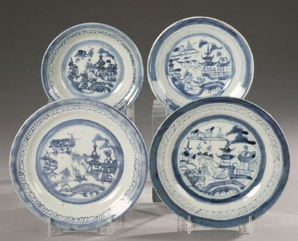 TWELVE CHINESE CANTON BLUE AND WHITE POR