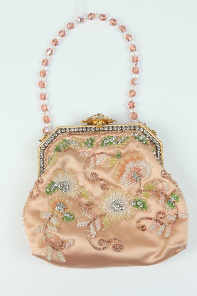 LARISA BARRERA EMBROIDERED AND BEADED DESIGNER EVENING PURSE. (1 of 10)