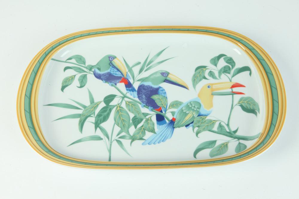 HERMES PORCELAIN "TOUCANS" OBLONG PLATTER WITH MULTI-COLOR BIRDS-IN-BRANCHES DECORATION. - L: 15: HERMES PORCELAIN "TOUCANS" OBLONG PLATTER WITH MULTI-COLOR BIRDS-IN-BRANCHES DECORATION. - L: 15 3/8".
