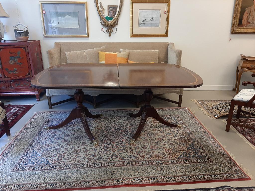 HENKLE-HARRIS CO. FEDERAL STYLE INLAID MAHOGANY DOUBLE-PEDESTAL DINING TABLE WITH THREE EXTRA (1 of 5)