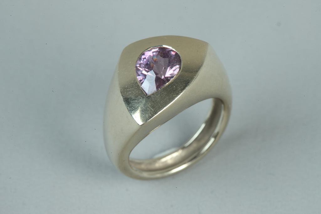 SIGNED BOREGAARD/1998 18K YELLOW GOLD AND PINK TOURMALINE ASYMMETRICAL CONTEMPORARY DESIGN RING. - (1 of 1)