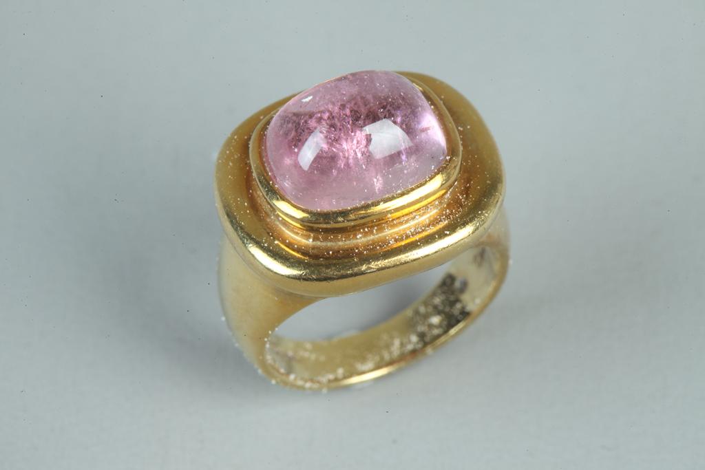 SIGNED PALOMA PICASSO 18K (750) YELLOW GOLD AND PINK TOURMALINE CABOCHON RING. - Ring size: 6 1/4. (1 of 1)