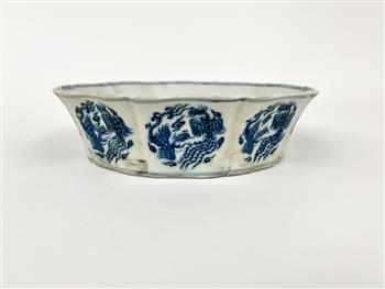 PAIR CHINESE BLUE AND WHITE PORCELAIN WASHERS. - D: 7".: PAIR CHINESE BLUE AND WHITE PORCELAIN WASHERS. Flaring circular vessel with serpentine edge outline; interior, exterior and base decorated with mythical birds. - D: 7".