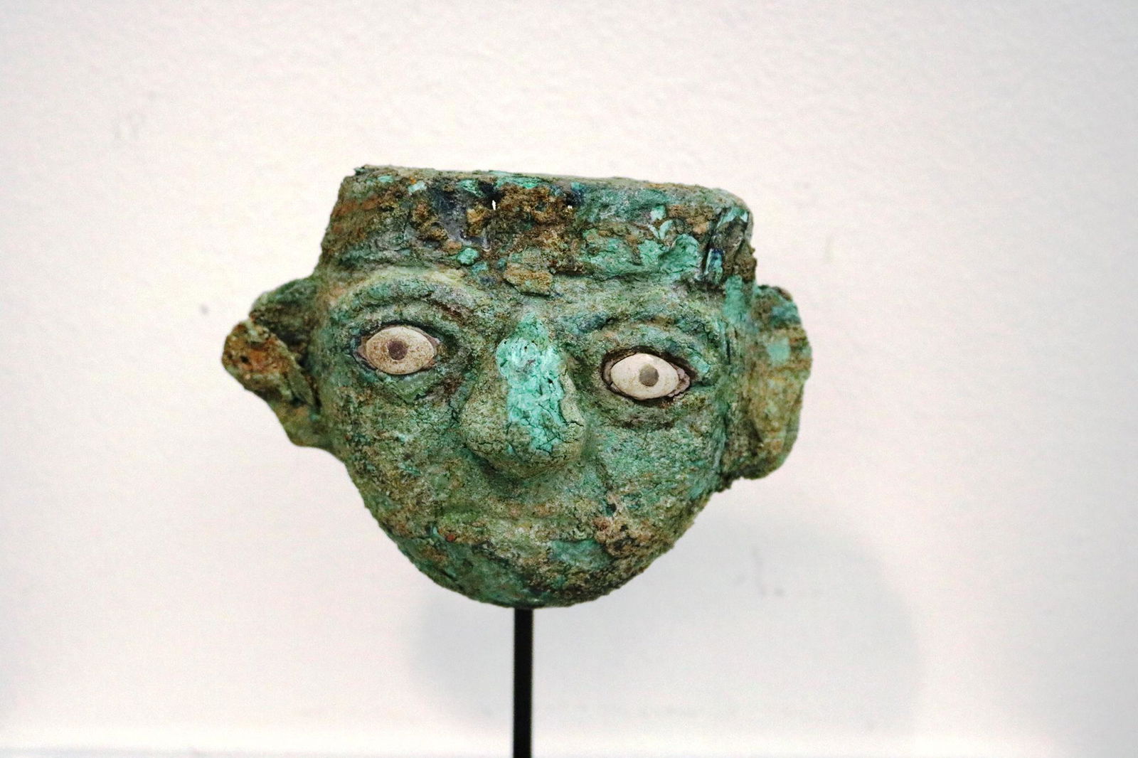 MOCHE PERU HAMMERED COPPER PRE COLUMBIAN MASK, Pre-Columbian Moche Culture (1st to 8th century, AD). (1 of 20)