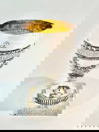 GEORGE III SILVER GOBLET. Made London, 1806, by William Fountain. - H: 5 3/4", Wt: 9" troy oz.