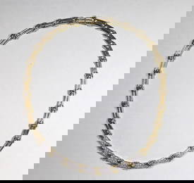 14K YELLOW AND WHITE GOLD AND DIAMOND FLEXIBLE-LINK CHOKER. - L: 16". W: 1/4". Gross wt: 1 oz. 10