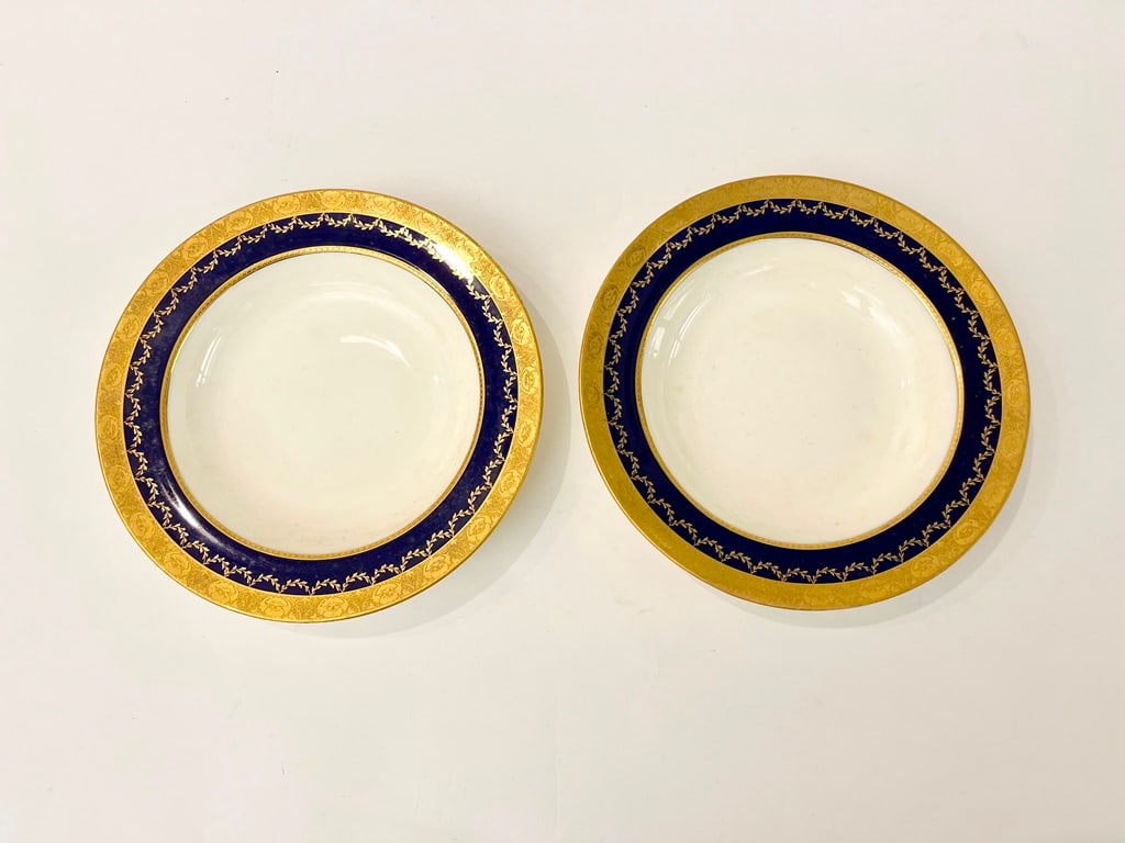 SET TWELVE MINTONS COBALT AND GILT PORCELAIN PLATES RETAILED BY DAVIS COLLAMORE & CO., NEW YORK, (1 of 5)