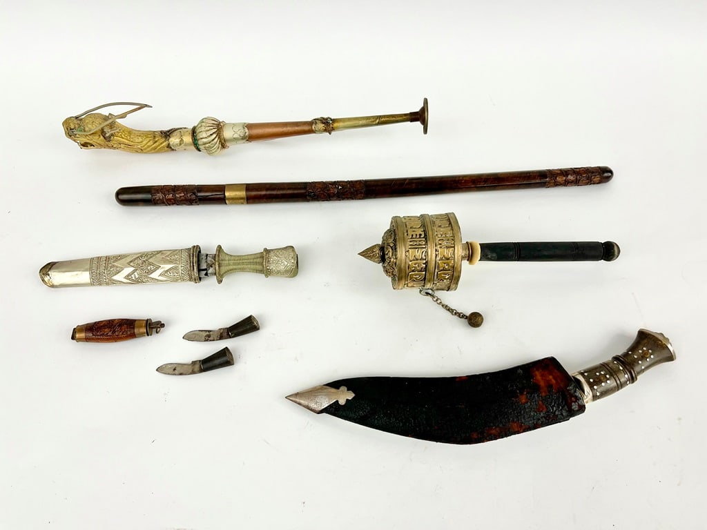 GROUP OF EIGHT ASIAN SOUVENIRS, - Baton lenght: 21 inches. (1 of 20)