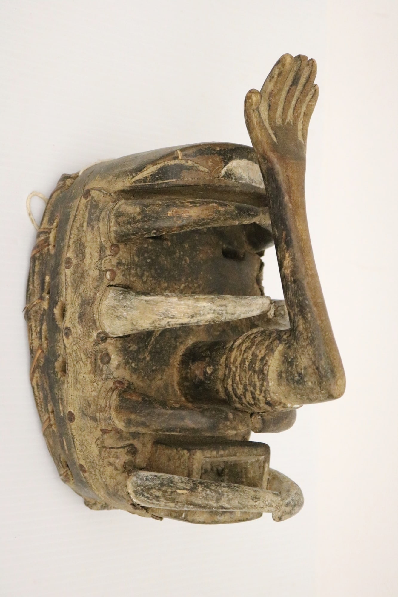 COTE D'IVOIRE SPIDER WAR NYABWA BETE PEOPLES MASK, Early-to-mid 20th century. - height: 13.5 inches. (1 of 15)