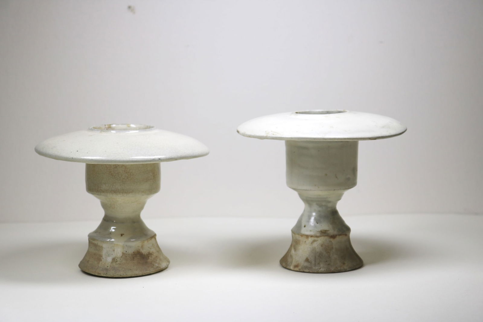 PARI CHINESE SONG DYNASTY CIZHOU POTTERY CENSERS OR LAMPS . - Height: 4 in.; diameter: 5 in. Height: (1 of 14)