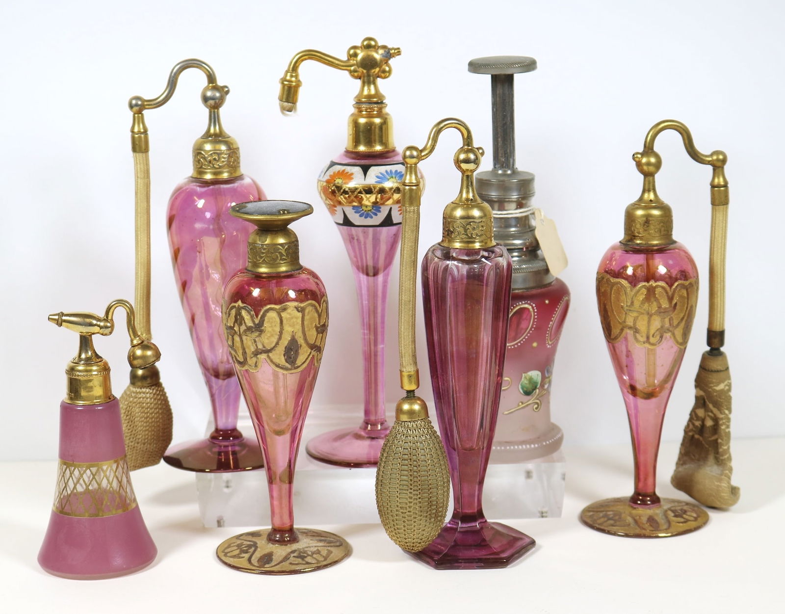 SEVEN ASSORTED VINTAGE CRYSTAL AND GLASS PERFUME BOTTLES AND ATOMIZERS, - H: 7 14 in. (1 of 20)