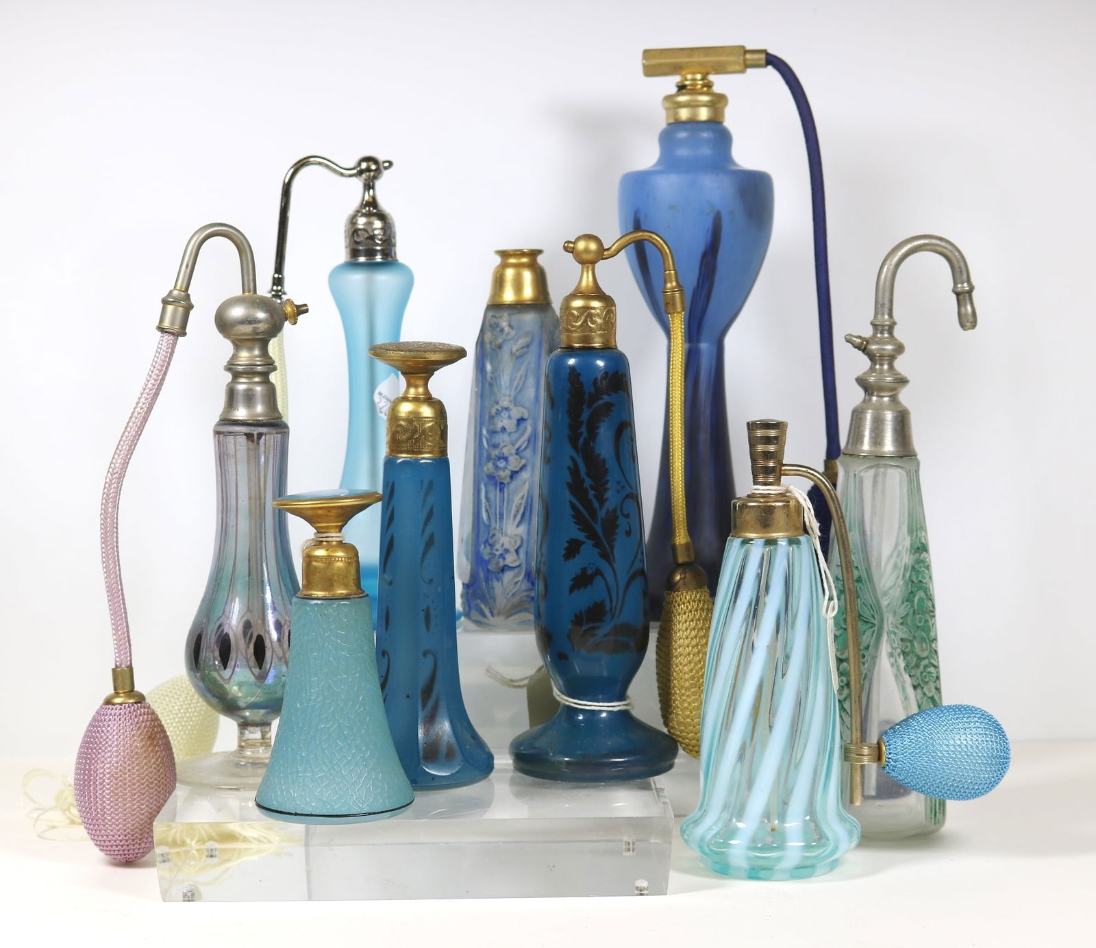 NINE VINTAGE VARIOUS BLUE AND GREEN GLASS AND CRYSTAL PERFUME BOTTLES AND ATOMIZERS, - Tallest, H: 8 (1 of 20)