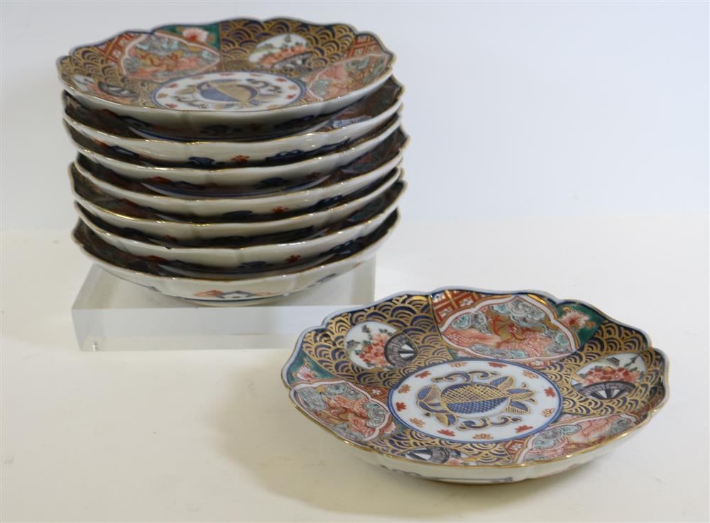 COLLECTION EIGHT IMARI PORCELAIN DESSERT PLATES. late 19th-early 20th century. - D: 7 1/4 in. (1 of 15)