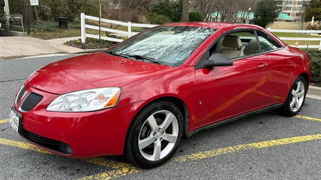 PONTIAC 2004 G6, GB TWO-DOOR COUPE, HARD-TOP CONVERTIBLE. - Mileage: 116,000 miles.