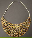 NATIVE AMERICAN BIRD FEATHER COLLAR CHOKER. - Collar portion, L: 6 1/2 in.