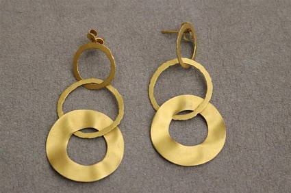 PAIR CONTEMPORARY 14K YELLOW GOLD TRIPLE-HOOP DANGLE EARRINGS, - L: 1 3/4 in. Wt. 2 dwt.