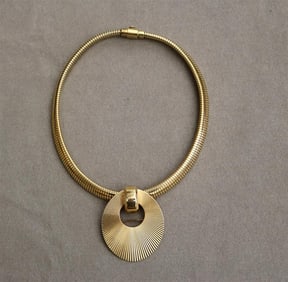 1960S SIGNED FORSTNER 14K YELLOW GOLD FLEXIBLE SNAKE LINK STRAP CHOKER SUSPENDING RIBBED OVAL