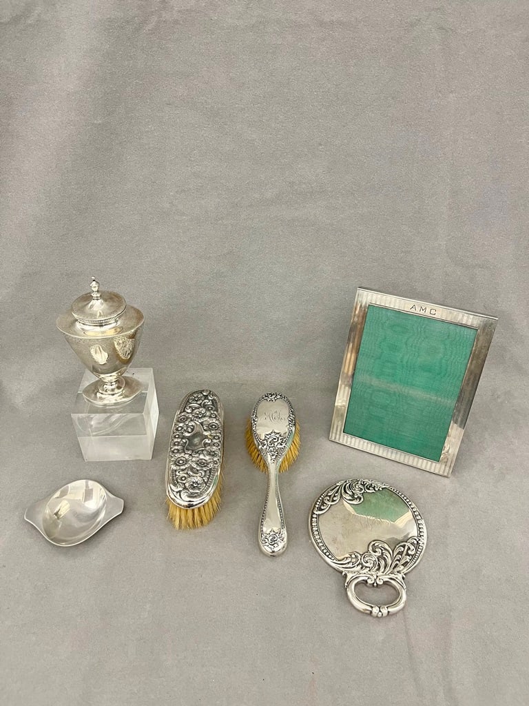 FOUR ASSORTED SMALL STERLING SILVER TABLE ARTICLES, AND A SILVER-PLATED URN-FORM, LIFT-COVER (1 of 9)