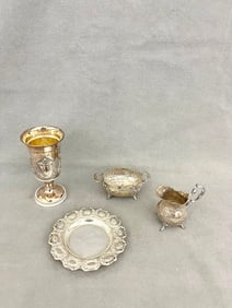 FOUR SMALL SILVER TABLE ARTICLES, - Cup, H: 5 1/2 in. Wt. 10 troy oz.