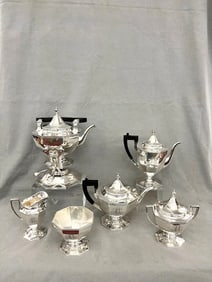 SIX-PIECE SHREVE, CRUMP AND LOW CO. STERLING SILVER TEA/COFFEE SERVICE, - Coffee pot, H: 10 in.