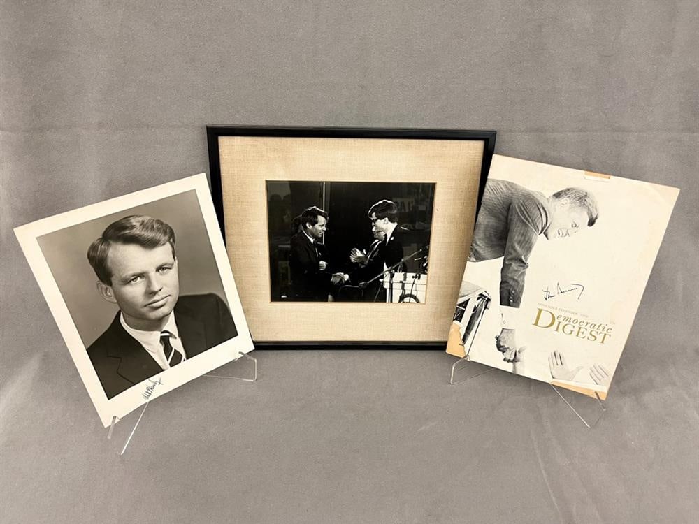 JOHN F. KENNEDY AND ROBERT KENNEDY. (1 of 9)