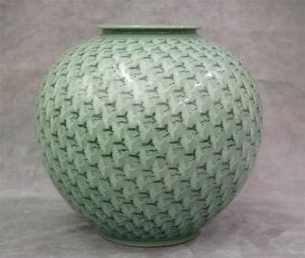 KOREAN PORCELAIN BIRD DECORATED GLOBULAR VASE WITH CELADON GROUND. Signed under base. - H: 11 1/2".