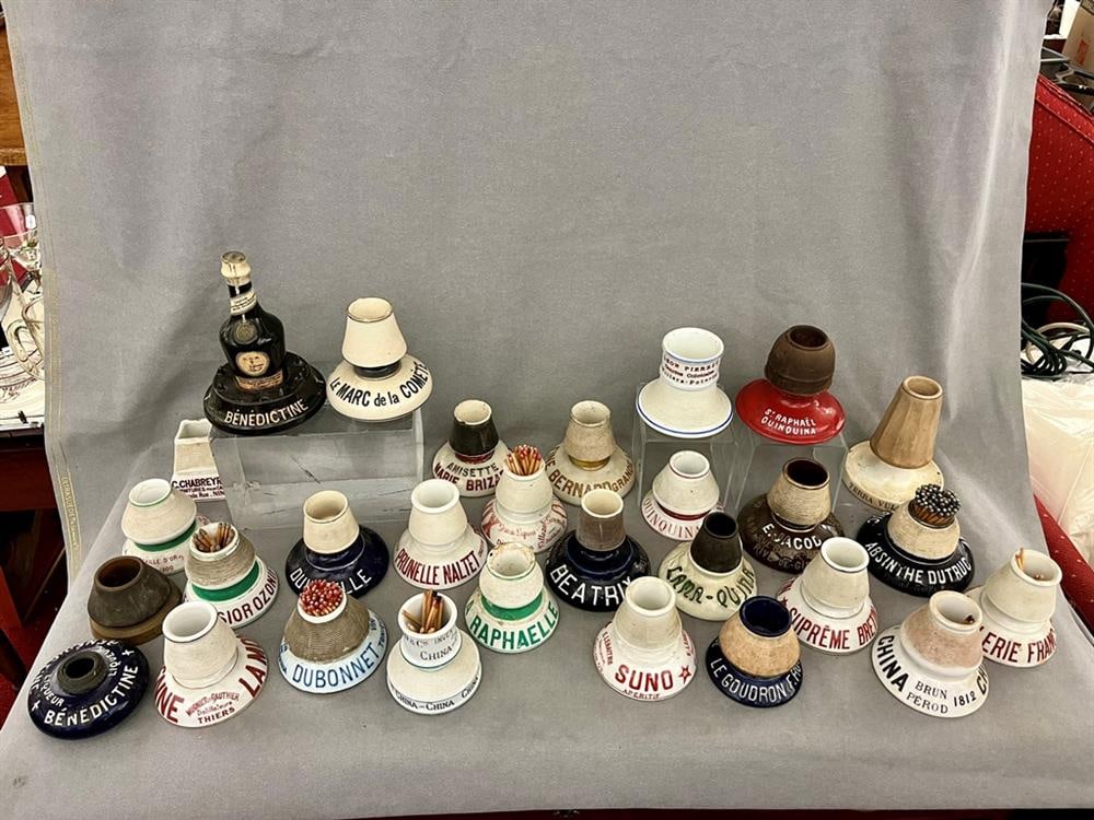 COLLECTION 29 VINTAGE PORCELAIN/CERAMIC ADVERTISING MATCH STRIKES. (1 of 11)