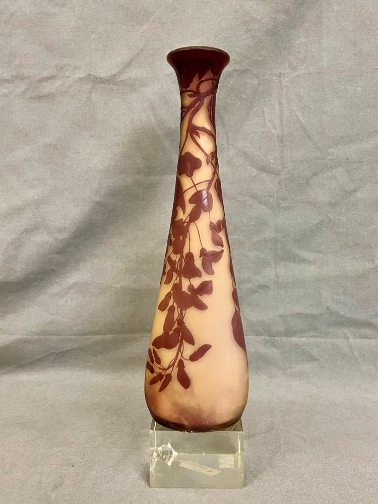 EARLY 20TH CENTURY SIGNED GALLE FLORAL-AND-VINE, TWO-COLOR CAMEO ART GLASS VASE. - H: 15 ½". (1 of 3)