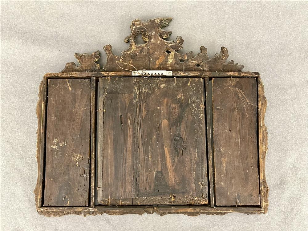 CARVED WOOD, GREEN-PAINTED, FLORAL DECORATED TRI-PART MIRROR. late 19th -early 20th century. - H: (1 of 4)