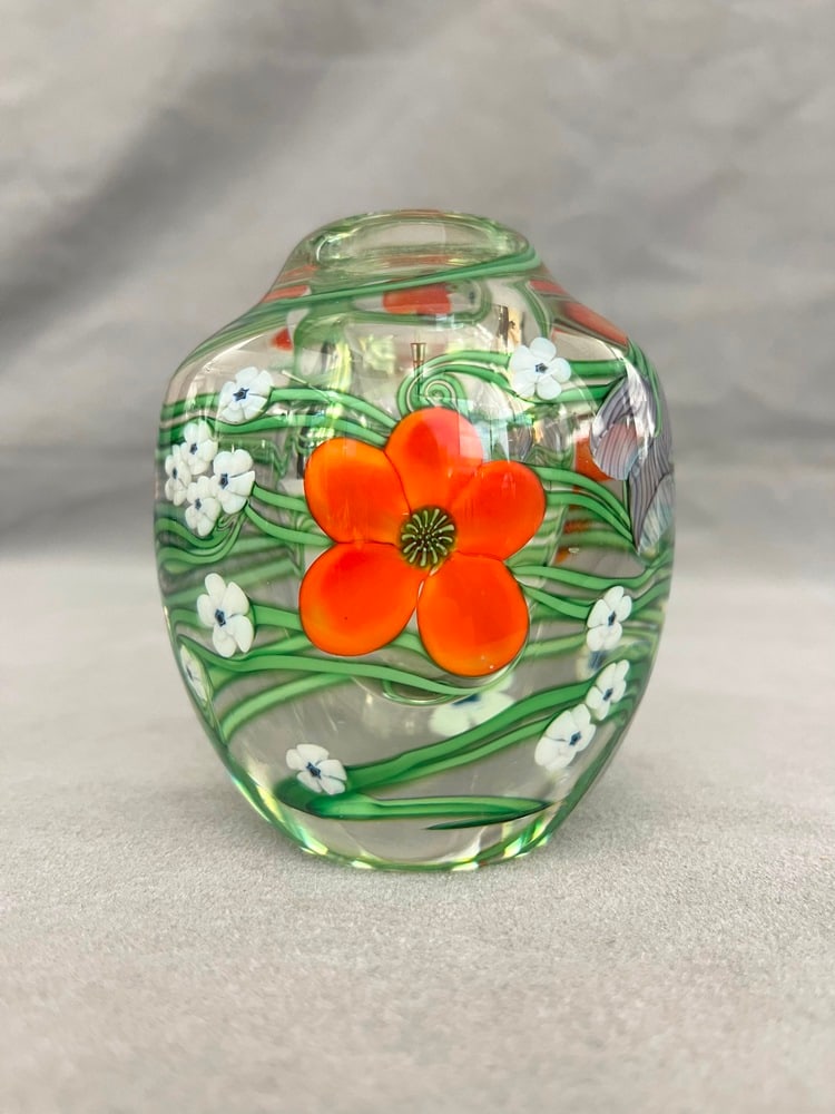 ORIENT & FLUME ART GLASS PAPERWEIGHT VASE. - H: 4 in. D: 3 1/2 in. (1 of 6)