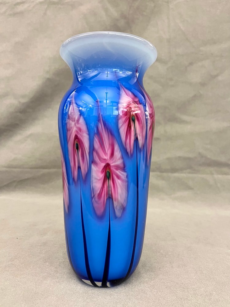 JOHN LOTTON ART GLASS VASE. (1 of 3)