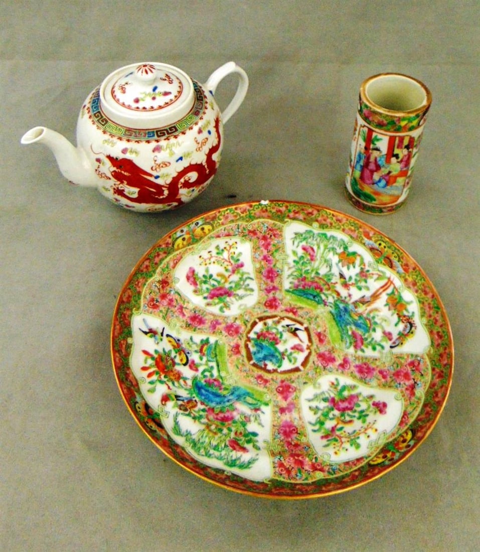 THREE ITEMS CHINESE PORCELAIN, (1 of 10)