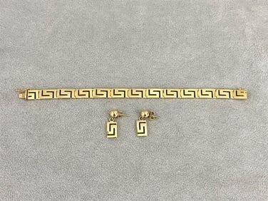 14K (585) BRIGHT-POLISHED YELLOW GOLD FLEXIBLE PANEL-LINK BRACELET.