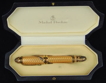 MICHEL PERCHIN PEACH GUILLOCHE ENAMEL STERLING SERPENT FOUNTAIN PEN.
