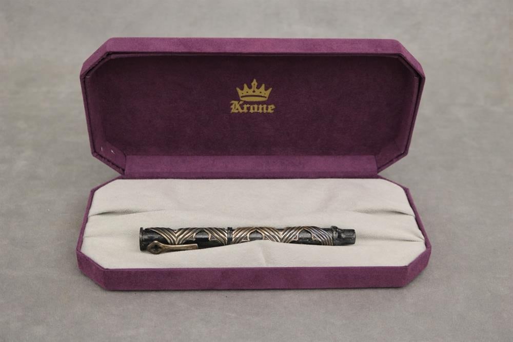 KRONE ARCHITECTUS COLLECTION "WESTMINSTER" ROLLER BALL PEN. (1 of 4)