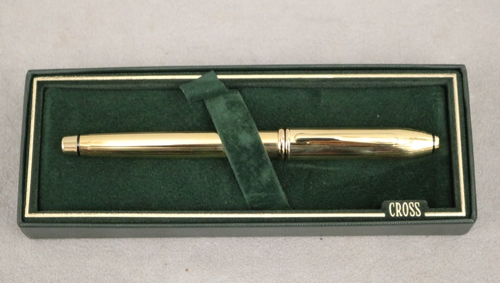 CROSS GOLD-TONE ROLLERBALL OR BALLPOINT PEN, (1 of 2)