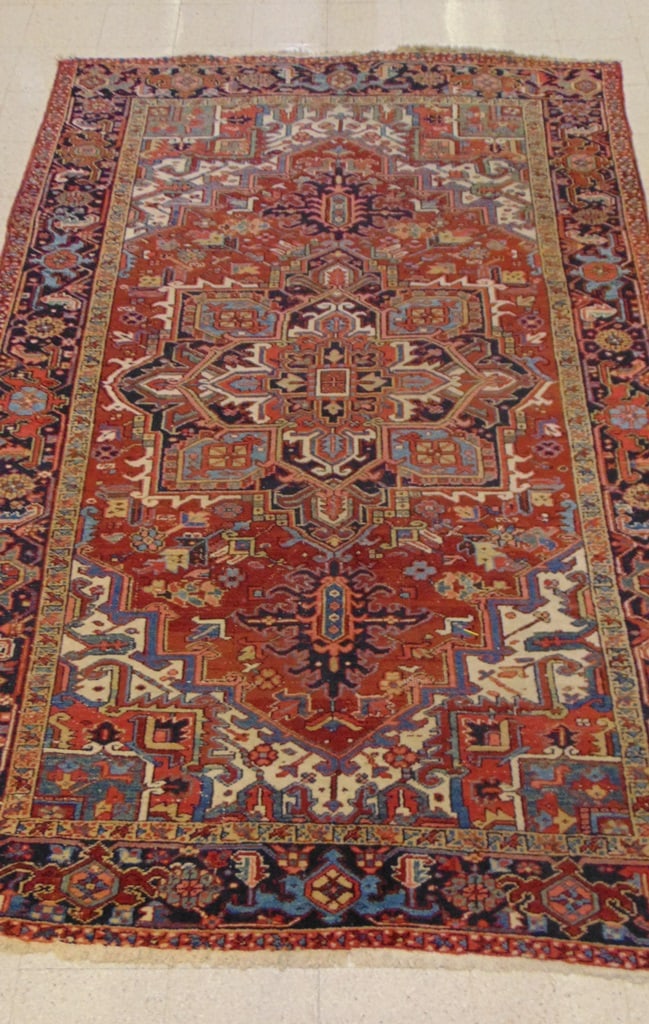 HERIZ RUG. - App. 6 ft. 9 in. x 10 ft. 8 in. (1 of 5)