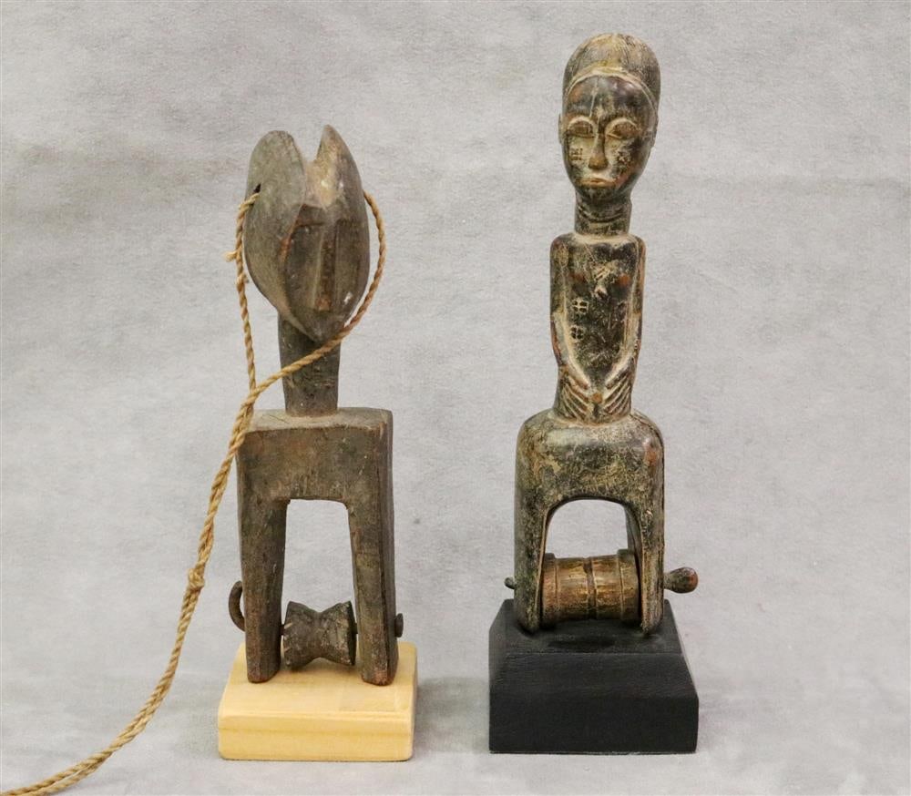 IVORY COAST SENUFO AND BAULE CARVED HARDWOOD HEDDLE PULLEYS . - Height: 10 inches. (1 of 16)
