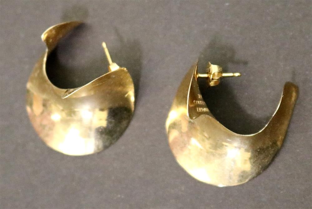 SIGNED TIMOTHY GRANNIS 14K BRIGHT-POLISHED YELLOW GOLD CONTEMPORARY SWIRL DESIGN POST-BACK EARRINGS, (1 of 6)