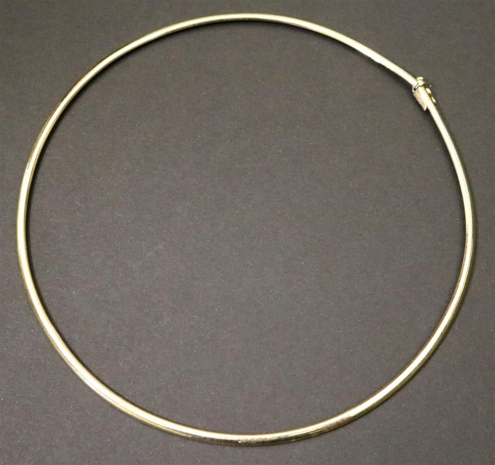 ITALIAN 14K BRIGHT-POLISHED YELLOW GOLD OMEGA-LINK, FLEXIBLE NECK RING CHOKER, - W: 1/8"; Wt: 14 (1 of 13)