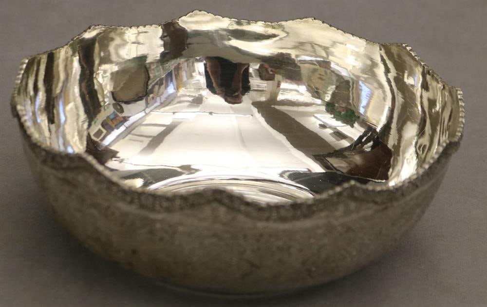 PERSIAN SILVER (84-FINE) CIRCULAR BOWL WITH SHAPED RIM, - D: 8 1/4 in. Wt. 15.4 troy oz.: PERSIAN SILVER (84-FINE) CIRCULAR BOWL WITH SHAPED RIM. Overall finely worked decoration of medallions, scrolls, and flowerheads - D: 8 1/4 in. Wt. 15.4 troy oz.