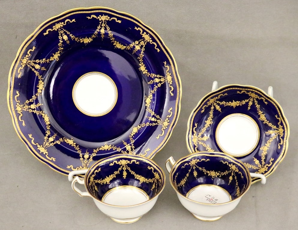 24-PIECE ENGLISH EDWARDIAN CRESCENT CO. COBALT AND GILT PORCELAIN DESSERT SERVICE, (1 of 7)