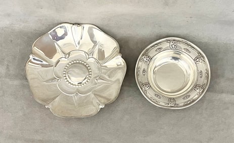 TIFFANY & CO. STERLING SILVER FLOWERHEAD DESIGN DISH, AND WALLACE CO. "ROSE POINT" PATTERN STERLING